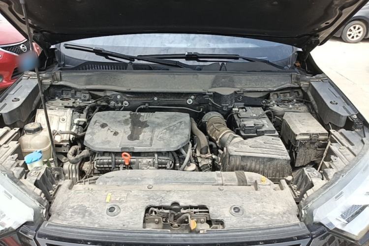Used Haval H6S 2022 2.0T Two-Wheel Drive ZhiRun Version Engine Bay