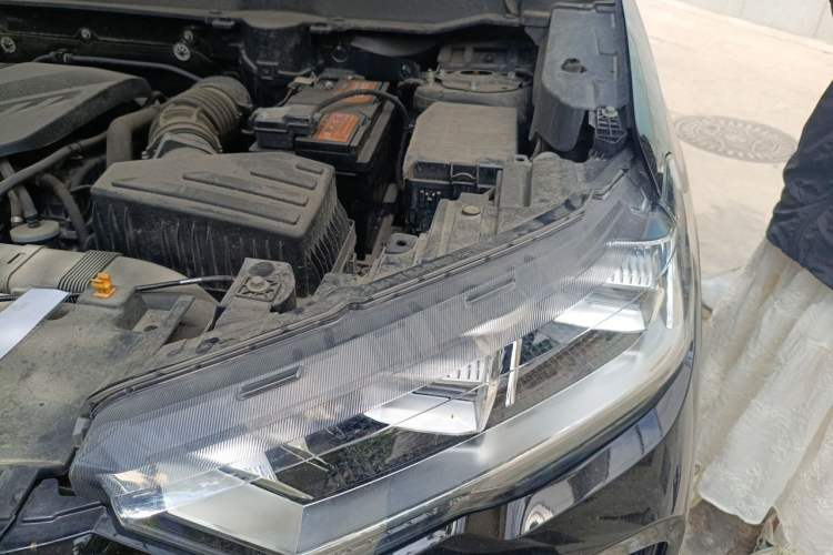 Used Haval H6S 2022 2.0T Two-Wheel Drive JoyRun Version Engine Bay Left
