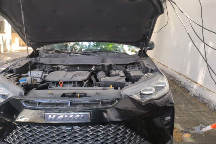 Used Haval H6S 2022 2.0T Two-Wheel Drive JoyRun Version Engine Bay Left