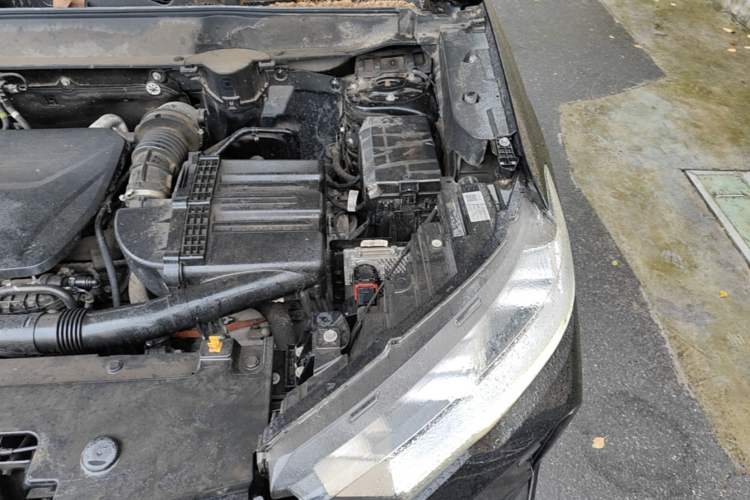 Used Haval H6S 2022 1.5T DHT ZhiRun Edition Engine Bay Left
