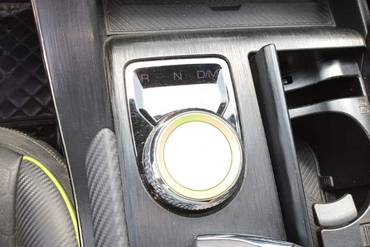 Used Haval H6S 2022 2.0T Two-Wheel Drive ZhiRun Version Gear Lever