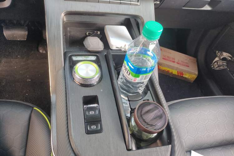 Used Haval H6S 2022 2.0T All-Wheel-Drive Trendy Sports Edition Gear Lever