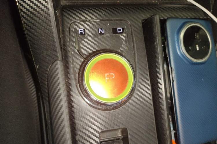 Used Haval H6S 2022 1.5T DHT ZhiRun Edition Gear Lever