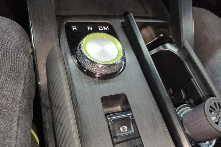 Used Haval H6S 2022 2.0T Two-Wheel Drive JoyRun Version Gear Lever