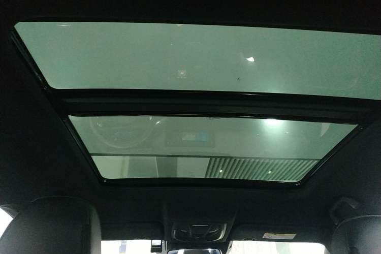 Used Haval H6S 2022 2.0T Two-Wheel Drive ZhiRun Version Headliner