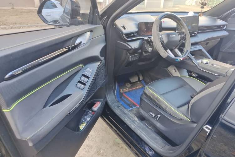 Used Haval H6S 2022 2.0T Two-Wheel Drive JoyRun Version Interior 3
