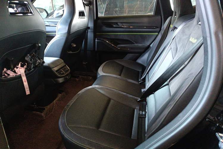 Used Haval H6S 2022 2.0T Two-Wheel Drive ZhiRun Version Left Rear Seat