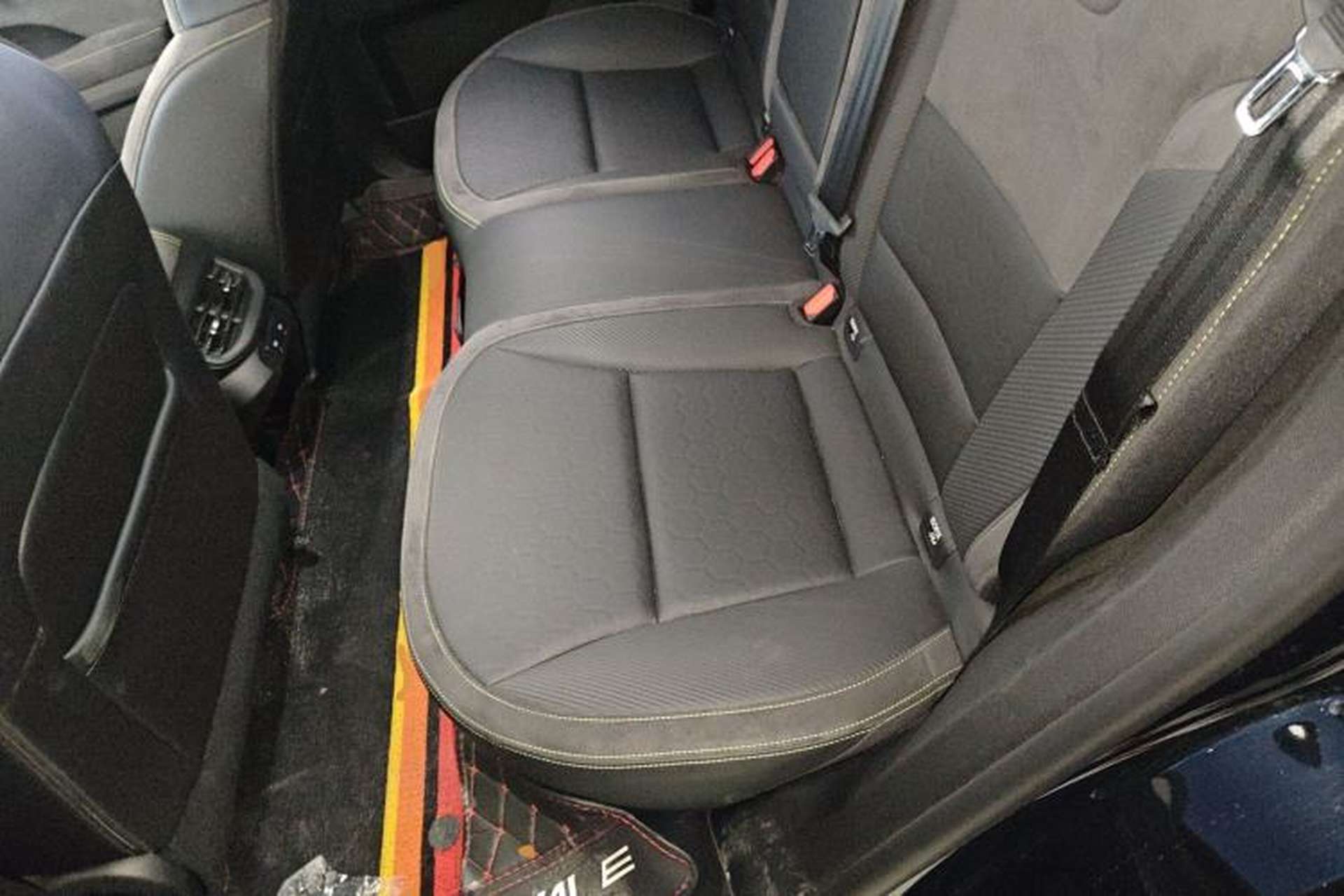 Used Haval H6S 2022 2.0T Two-Wheel Drive JoyRun Version Left Rear Seat