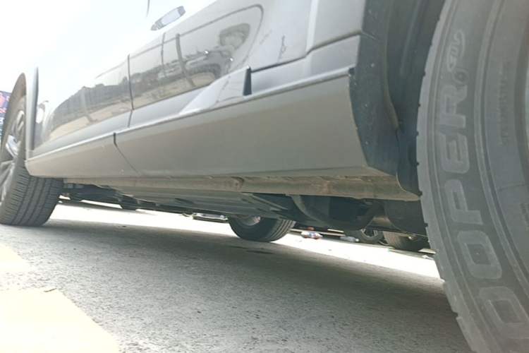 Used Haval H6S 2022 2.0T Two-Wheel Drive ZhiRun Version Left Side Sill