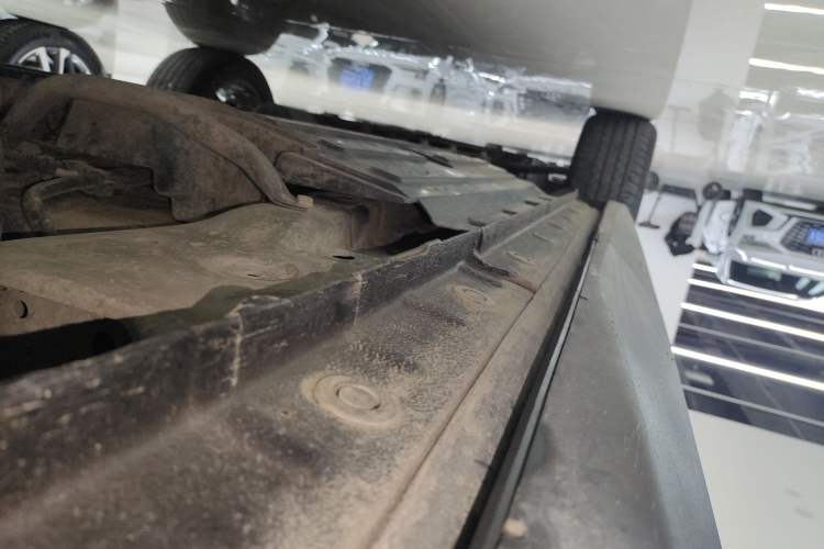 Used Haval H6S 2022 2.0T Two-Wheel Drive JoyRun Version Left Side Sill