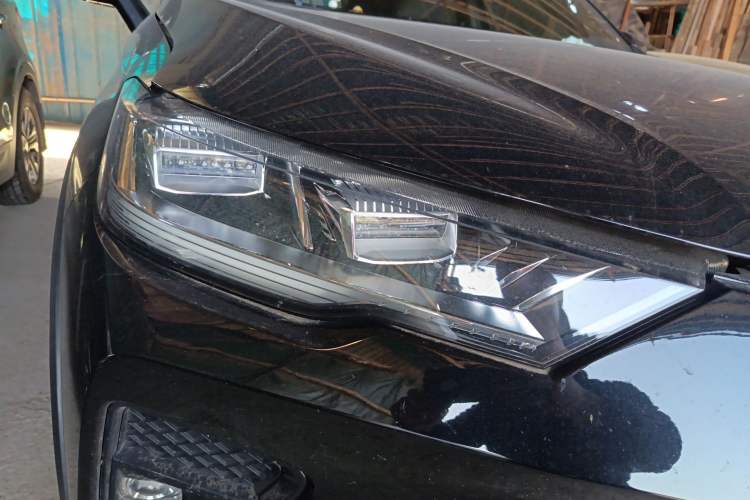 Used Haval H6S 2022 2.0T Two-Wheel Drive ZhiRun Version Right Front Headlight