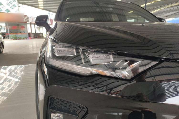 Used Haval H6S 2022 2.0T All-Wheel-Drive Trendy Sports Edition Right Front Headlight