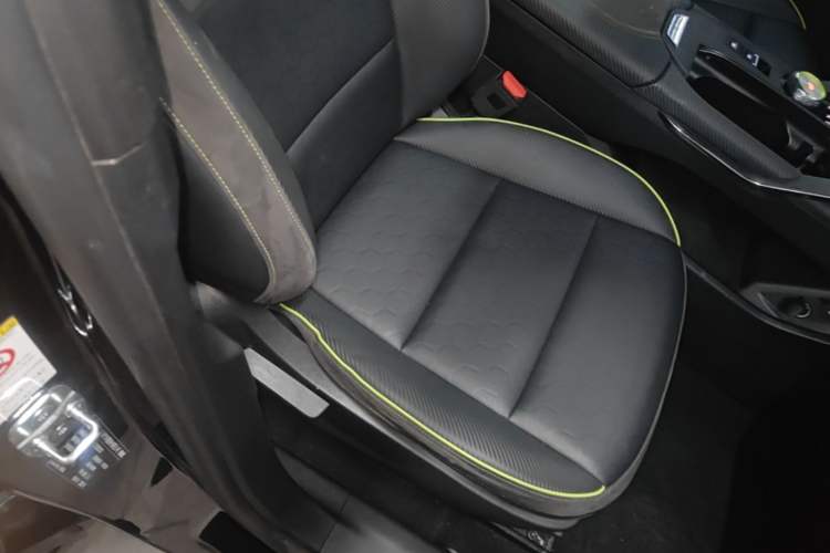 Used Haval H6S 2022 2.0T Two-Wheel Drive JoyRun Version Right Front Seat
