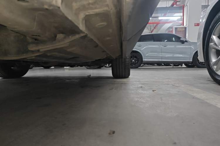 Used Haval H6S 2022 2.0T Two-Wheel Drive JoyRun Version Right Side Sill