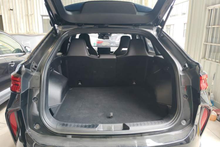 Used Haval H6S 2022 2.0T Two-Wheel Drive ZhiRun Version Trunk
