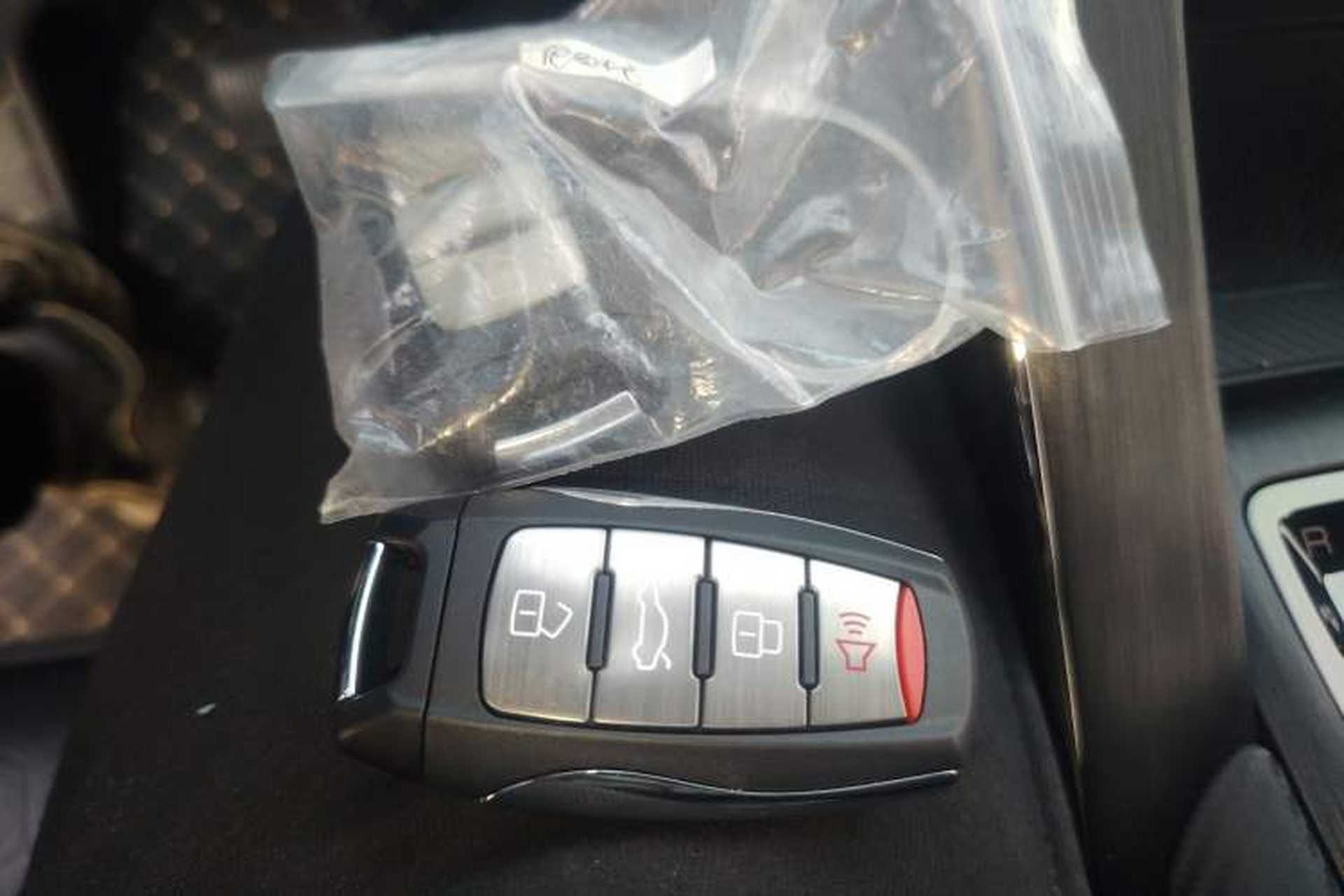 Used Haval H6S 2022 2.0T All-Wheel-Drive Trendy Sports Edition Vehicle Key