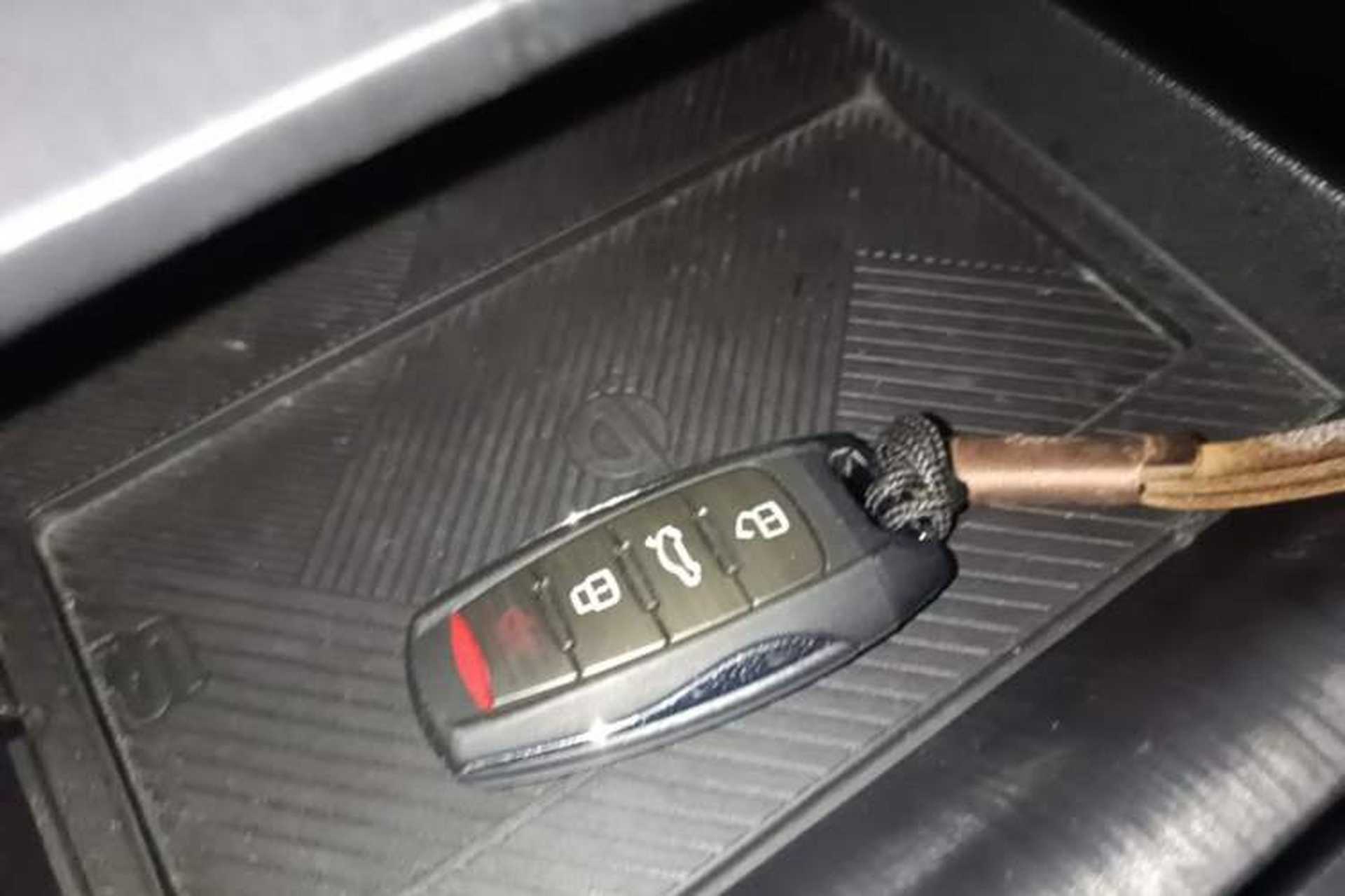 Used Haval H6S 2022 2.0T All-Wheel-Drive Trendy Sports Edition Vehicle Key