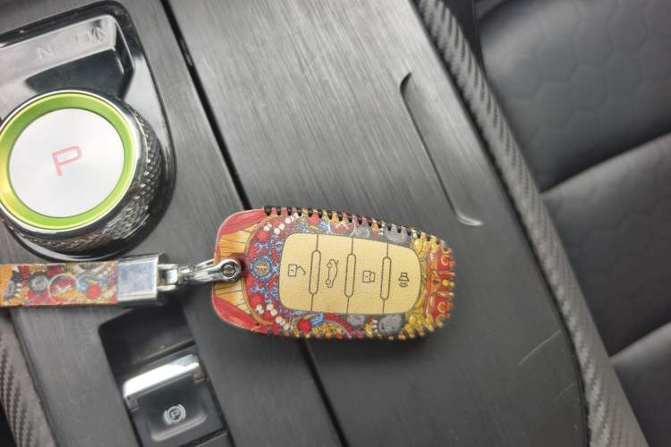 Used Haval H6S 2022 2.0T All-Wheel-Drive Trendy Sports Edition Vehicle Key