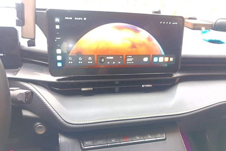 Used Haval H6S 2022 2.0T Two-Wheel Drive JoyRun Version Audio And AC Panel