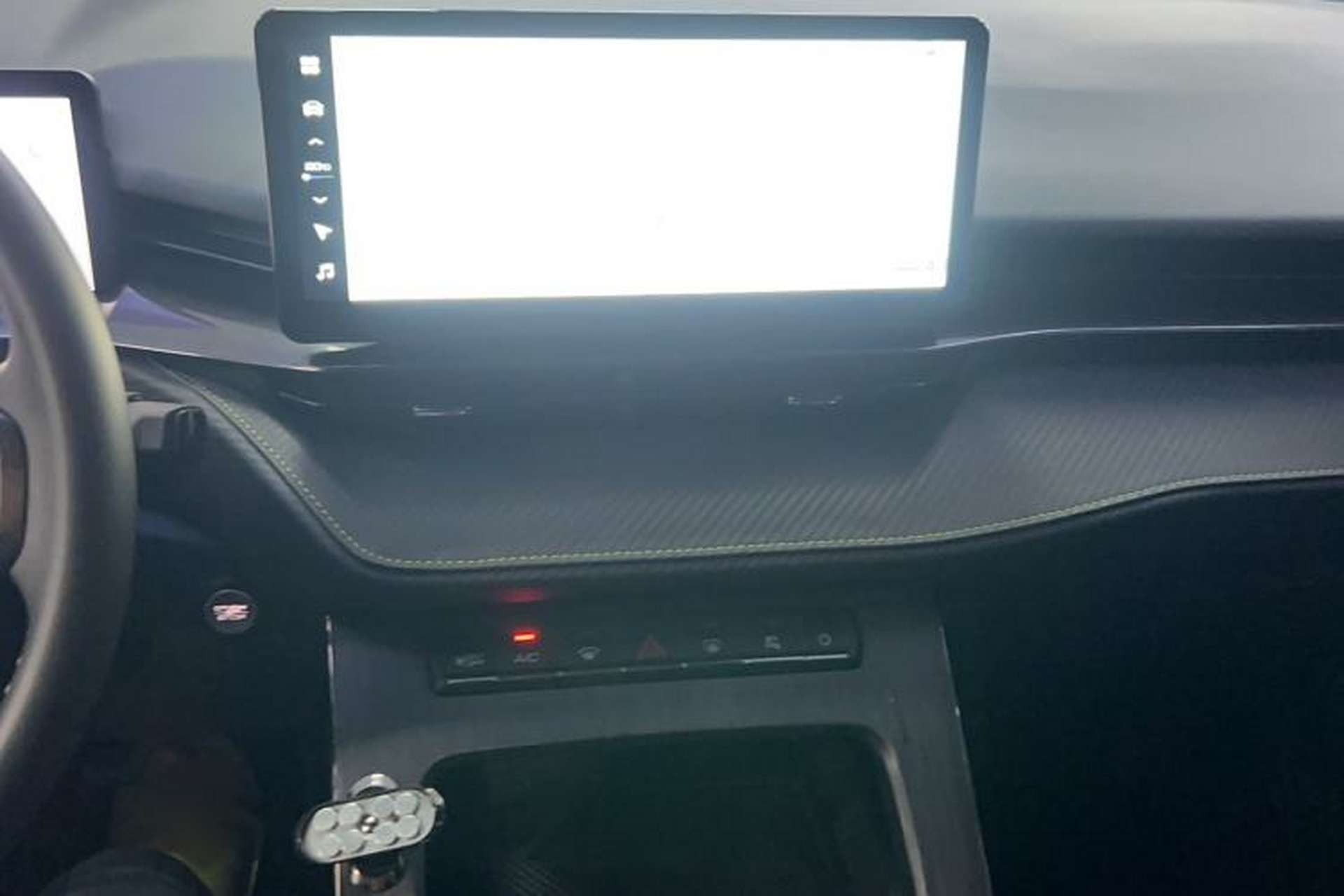 Used Haval H6S 2022 2.0T Two-Wheel Drive ZhiRun Version Audio And AC Panel