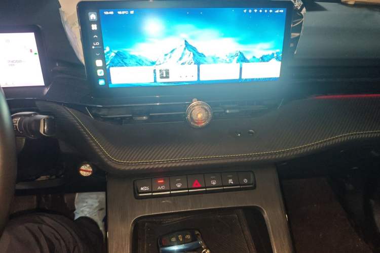 Used Haval H6S 2022 1.5T DHT ZhiRun Edition Audio And AC Panel