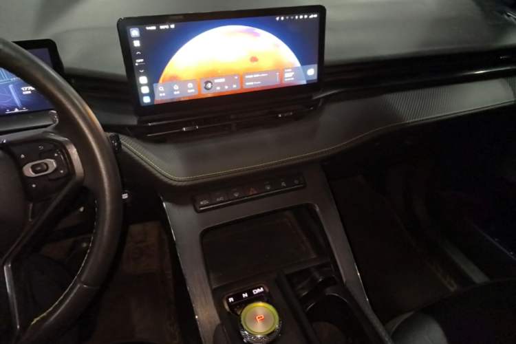 Used Haval H6S 2022 2.0T All-Wheel-Drive Trendy Sports Edition Audio And AC Panel