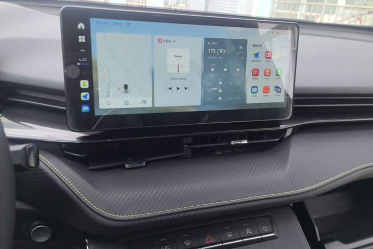 Used Haval H6S 2022 2.0T Two-Wheel Drive ZhiRun Version Audio And AC Panel