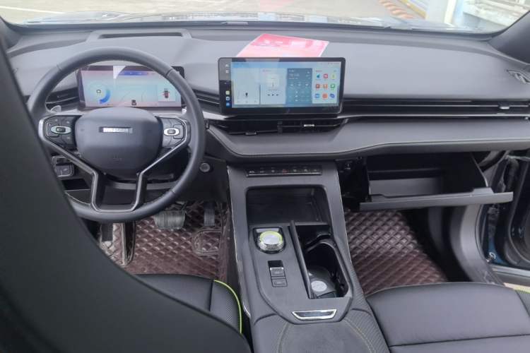Used Haval H6S 2022 2.0T Two-Wheel Drive ZhiRun Version Center Console