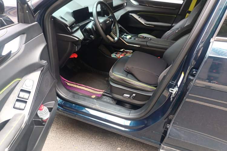 Used Haval H6S 2022 2.0T Two-Wheel Drive JoyRun Version Driver Seat