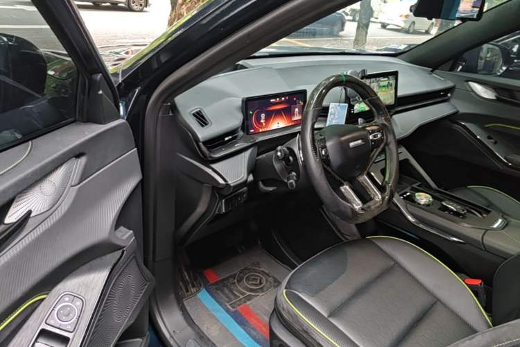 Used Haval H6S 2022 2.0T Two-Wheel Drive ZhiRun Version Driver Seat