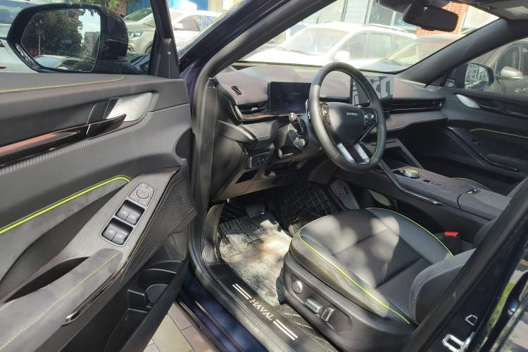 Used Haval H6S 2022 2.0T Two-Wheel Drive ZhiRun Version Driver Seat