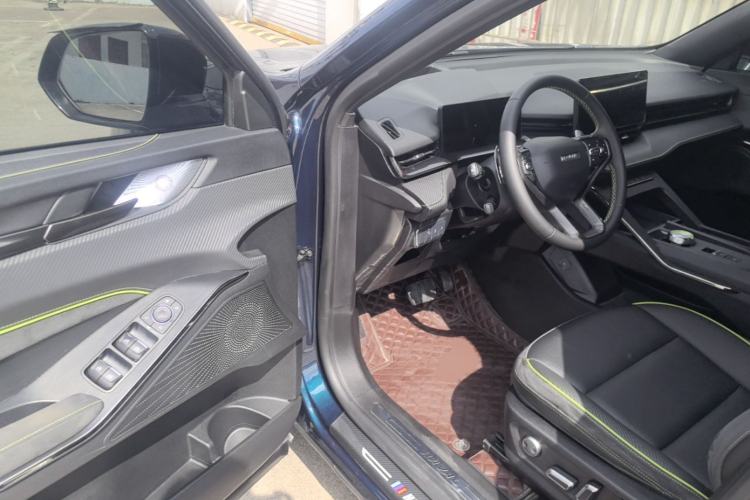 Used Haval H6S 2022 2.0T Two-Wheel Drive ZhiRun Version Driver Seat