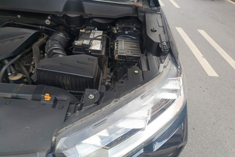 Used Haval H6S 2022 2.0T Two-Wheel Drive JoyRun Version Engine Bay Left