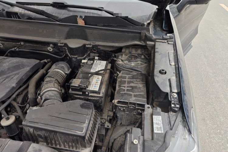 Used Haval H6S 2022 2.0T Two-Wheel Drive ZhiRun Version Engine Bay Left