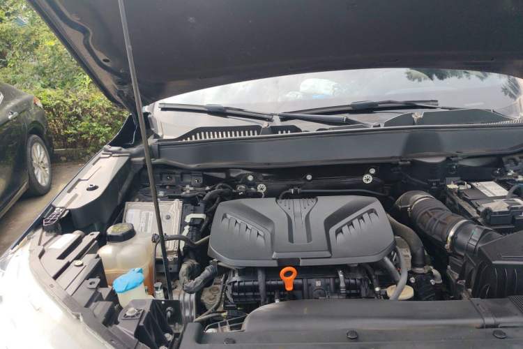 Used Haval H6S 2022 2.0T Two-Wheel Drive ZhiRun Version Engine Bay Right