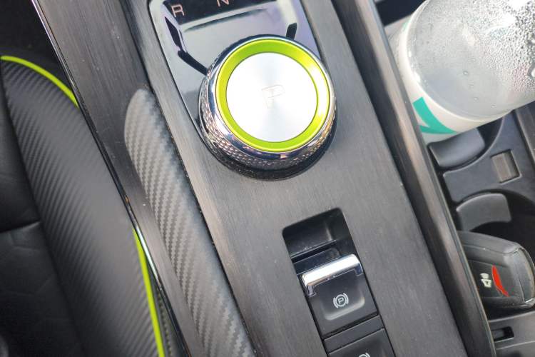 Used Haval H6S 2022 2.0T Two-Wheel Drive JoyRun Version Gear Lever