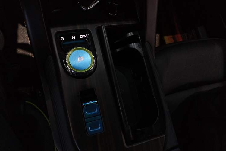 Used Haval H6S 2022 2.0T All-Wheel-Drive Trendy Sports Edition Gear Lever