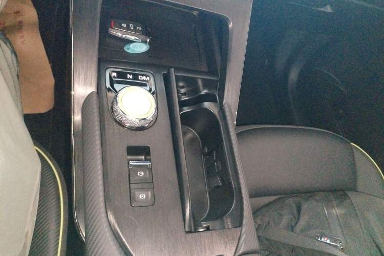 Used Haval H6S 2022 2.0T Two-Wheel Drive ZhiRun Version Gear Lever