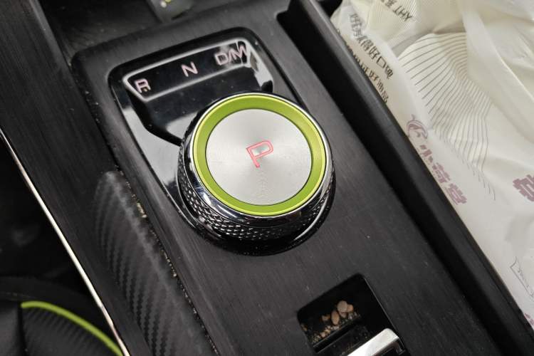 Used Haval H6S 2022 2.0T Two-Wheel Drive ZhiRun Version Gear Lever