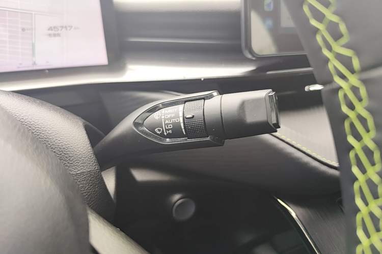 Used Haval H6S 2022 2.0T Two-Wheel Drive JoyRun Version Gear Lever