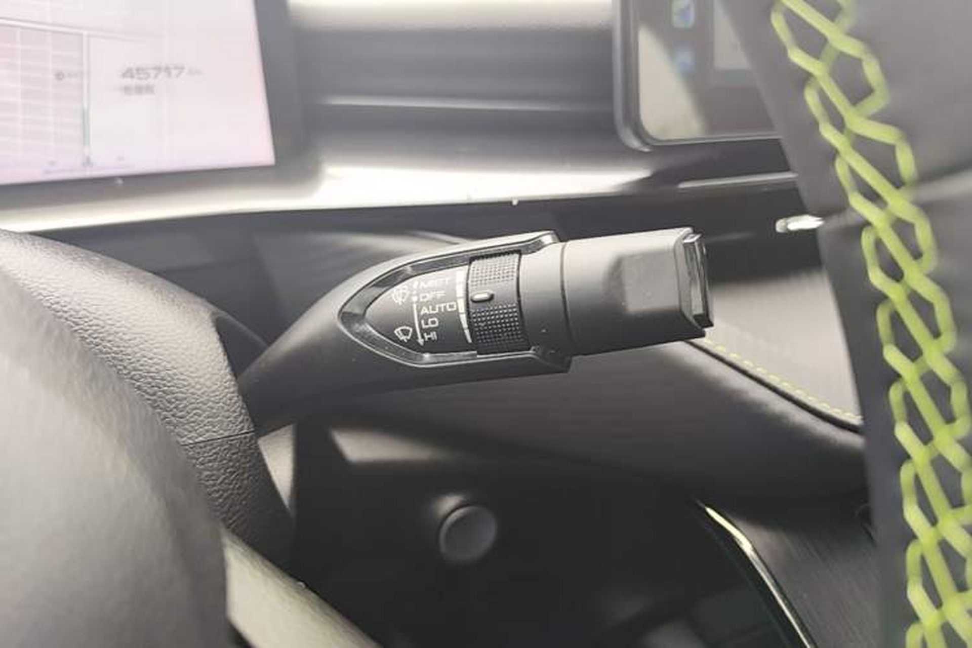Used Haval H6S 2022 2.0T Two-Wheel Drive JoyRun Version Gear Lever