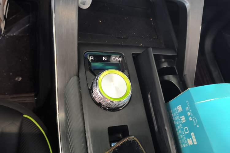 Used Haval H6S 2022 2.0T Two-Wheel Drive ZhiRun Version Gear Lever