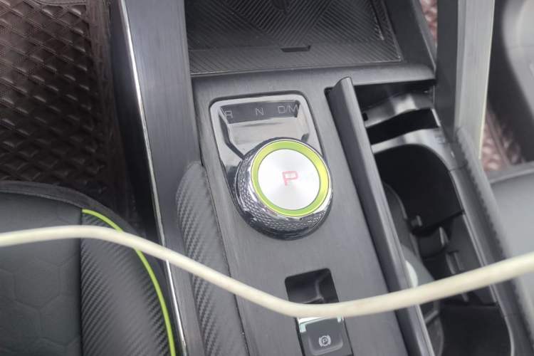 Used Haval H6S 2022 2.0T Two-Wheel Drive ZhiRun Version Gear Lever