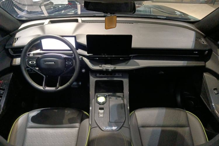 Used Haval H6S 2022 2.0T Two-Wheel Drive ZhiRun Version Interior 2