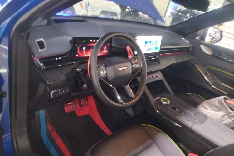 Used Haval H6S 2022 2.0T Two-Wheel Drive ZhiRun Version Interior 2