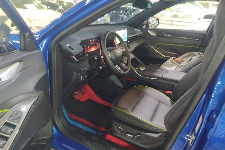 Used Haval H6S 2022 2.0T Two-Wheel Drive ZhiRun Version Interior 3