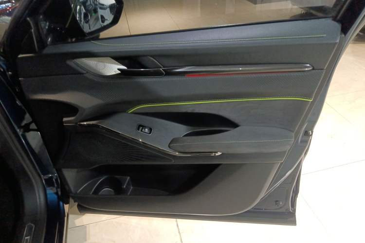 Used Haval H6S 2022 2.0T Two-Wheel Drive ZhiRun Version Interior 5