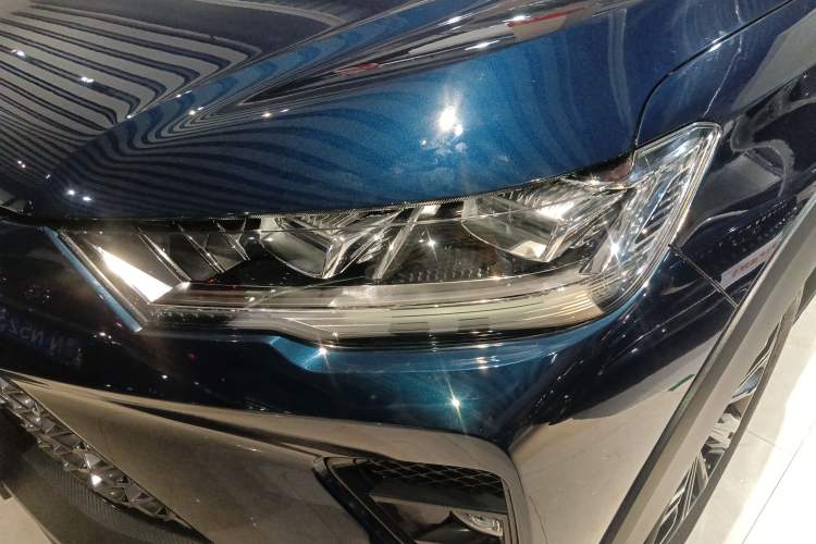 Used Haval H6S 2022 2.0T Two-Wheel Drive ZhiRun Version Left Front Headlight