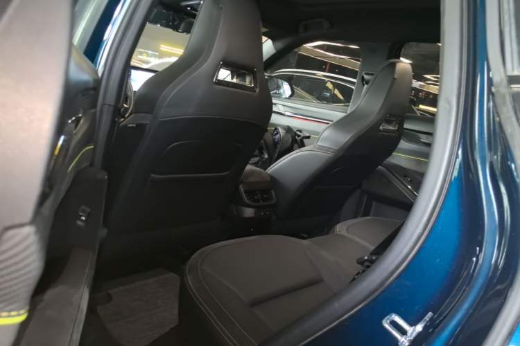 Used Haval H6S 2022 2.0T Two-Wheel Drive ZhiRun Version Left Rear Seat