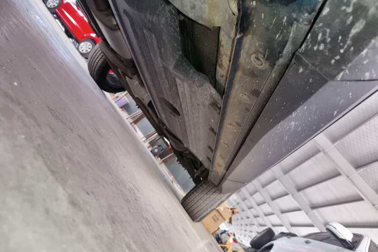 Used Haval H6S 2022 2.0T Two-Wheel Drive ZhiRun Version Left Side Sill